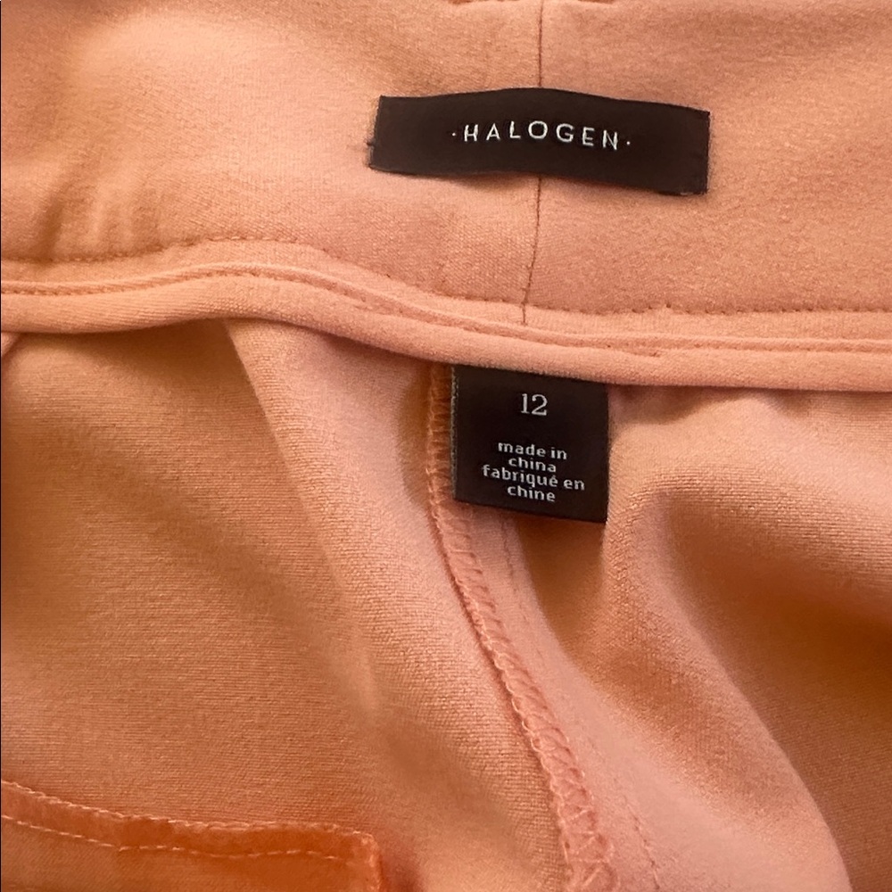 Halogen || Soft Peach Cropped Wide-Leg Pants - Picture 3 of 4